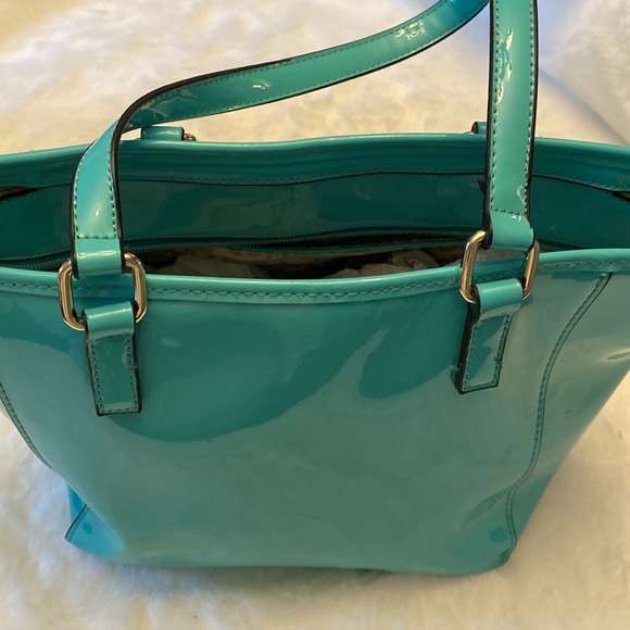 Simply Noelle teal Patent leather handbag- like new - Picture 6 of 6
